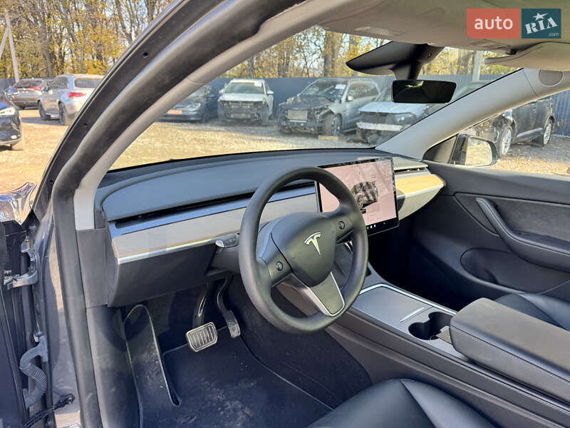 Позашляховик / Кросовер Tesla Model Y 2023 в Рівному фото 22 Позашляховик / Кросовер Tesla Model Y 2023 в Рівному