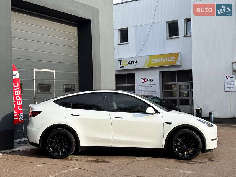 Внедорожник / Кроссовер Tesla Model Y 2023 в Киеве фото 11 Внедорожник / Кроссовер Tesla Model Y 2023 в Киеве