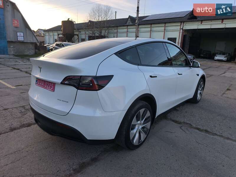 Внедорожник / Кроссовер Tesla Model Y 2021 в Стрые