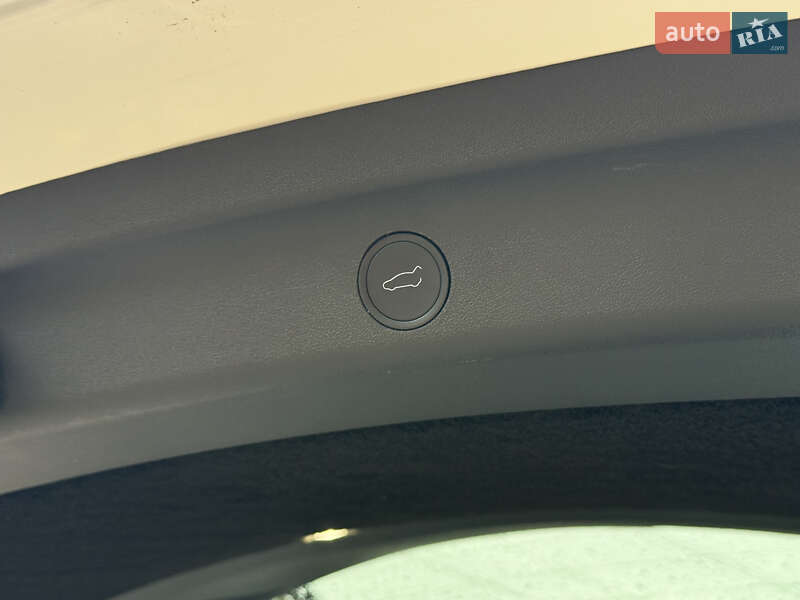 Позашляховик / Кросовер Tesla Model Y 2022 в Києві фото 11 Позашляховик / Кросовер Tesla Model Y 2022 в Києві