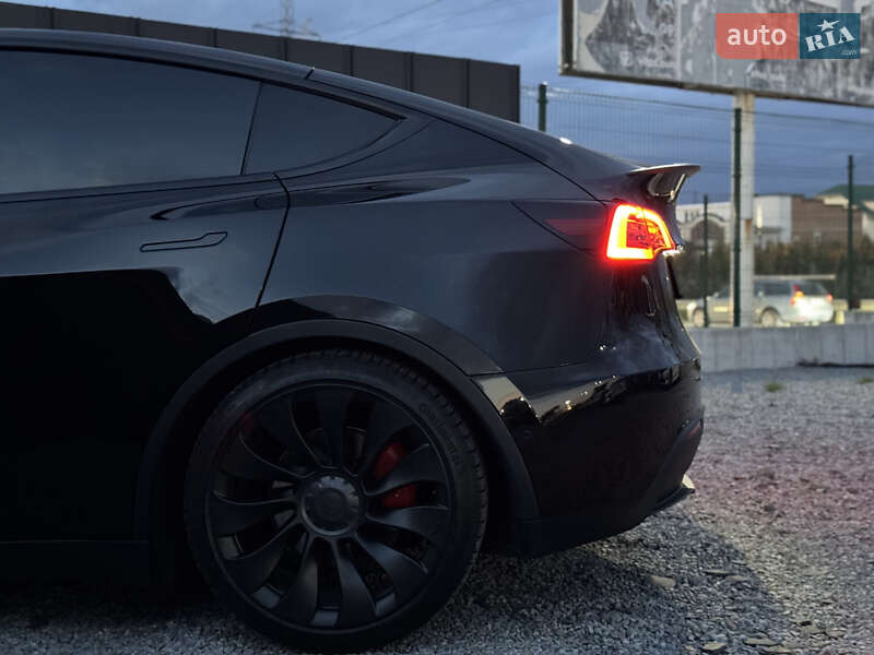 Позашляховик / Кросовер Tesla Model Y 2021 в Луцьку фото 17 Позашляховик / Кросовер Tesla Model Y 2021 в Луцьку
