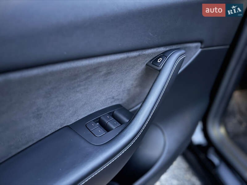 Позашляховик / Кросовер Tesla Model Y 2021 в Луцьку фото 22 Позашляховик / Кросовер Tesla Model Y 2021 в Луцьку