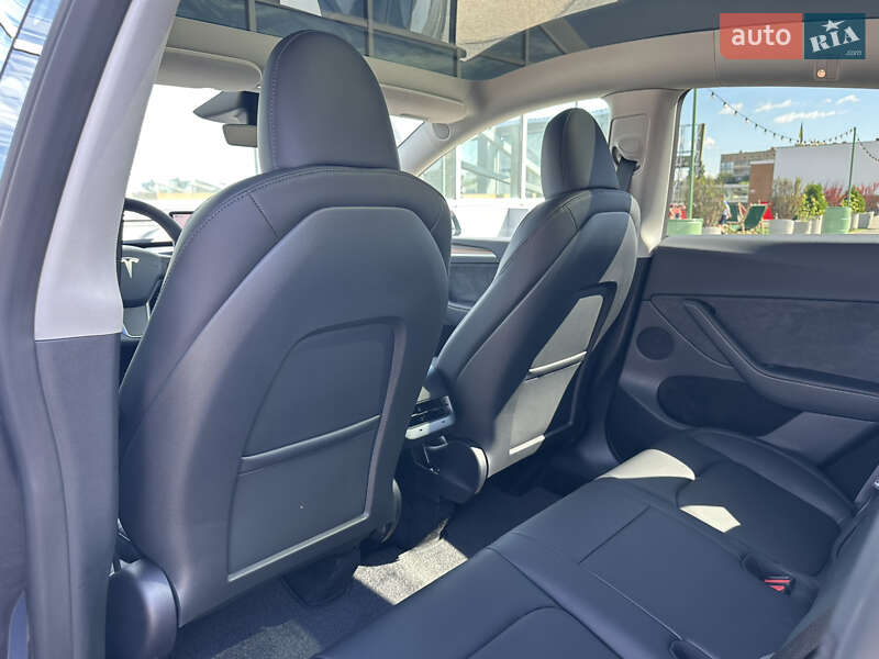 Позашляховик / Кросовер Tesla Model Y 2024 в Києві фото 38 Позашляховик / Кросовер Tesla Model Y 2024 в Києві