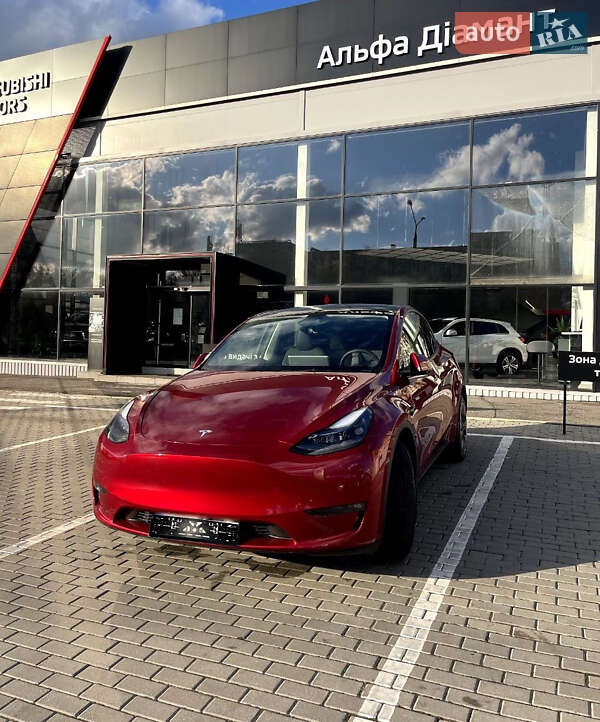 Tesla Model Y 2024 Tesla Model Y 2024