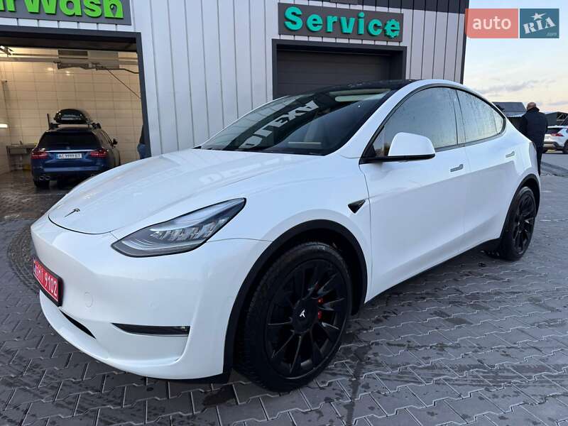 Внедорожник / Кроссовер Tesla Model Y 2020 в Владимире