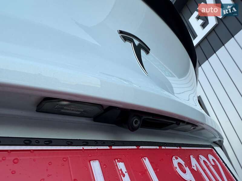 Внедорожник / Кроссовер Tesla Model Y 2020 в Владимире