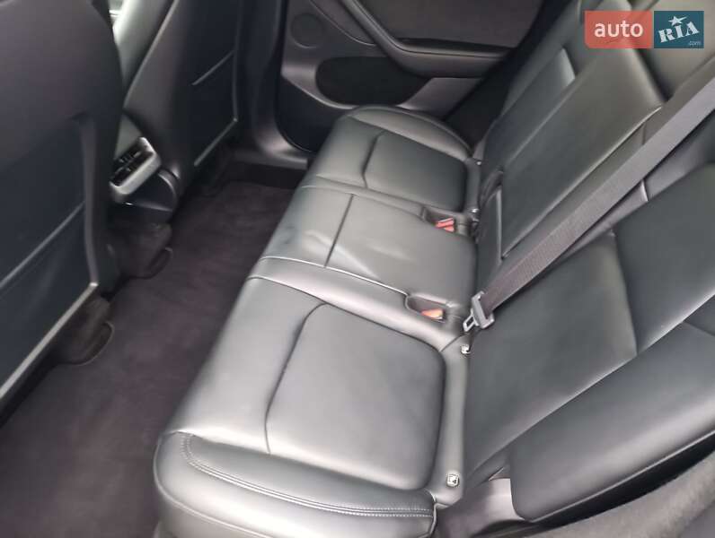 Позашляховик / Кросовер Tesla Model Y 2022 в Харкові фото 16 Позашляховик / Кросовер Tesla Model Y 2022 в Харкові
