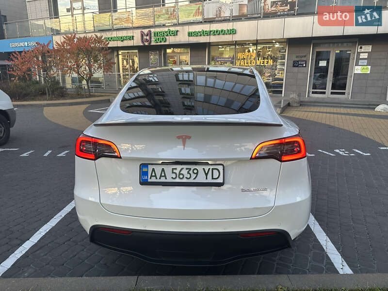 Внедорожник / Кроссовер Tesla Model Y 2022 в Киеве фото 6 Внедорожник / Кроссовер Tesla Model Y 2022 в Киеве