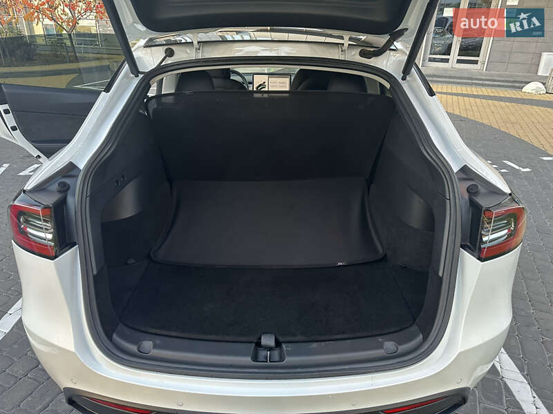 Внедорожник / Кроссовер Tesla Model Y 2022 в Киеве фото 17 Внедорожник / Кроссовер Tesla Model Y 2022 в Киеве