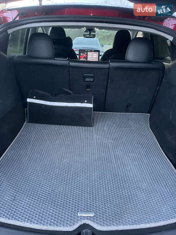 Внедорожник / Кроссовер Tesla Model Y 2020 в Львове