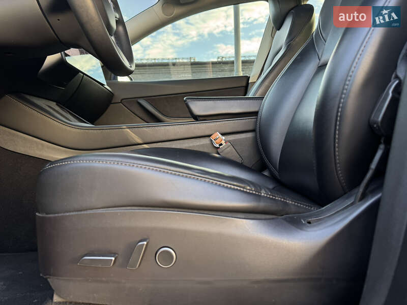 Позашляховик / Кросовер Tesla Model Y 2021 в Івано-Франківську фото 39 Позашляховик / Кросовер Tesla Model Y 2021 в Івано-Франківську