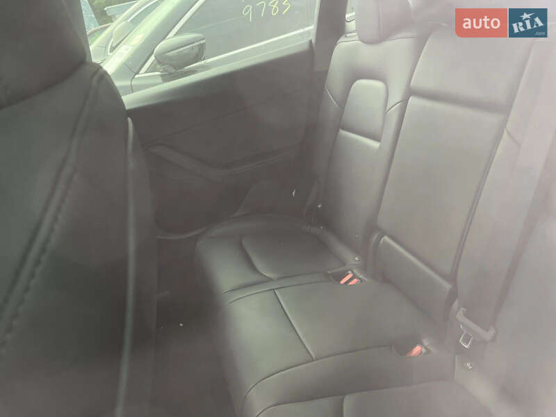 Внедорожник / Кроссовер Tesla Model Y 2024 в Жовкве