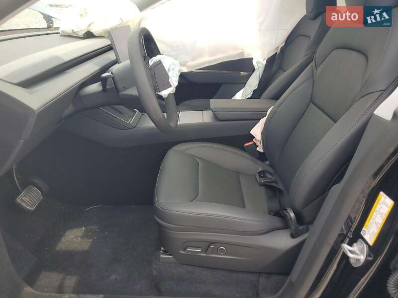 Позашляховик / Кросовер Tesla Model Y 2026 в Києві