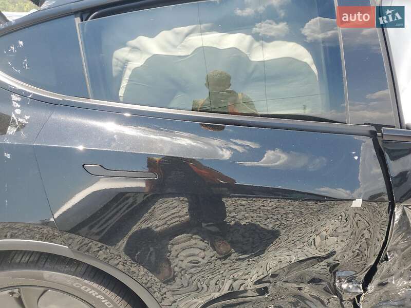 Позашляховик / Кросовер Tesla Model Y 2026 в Києві