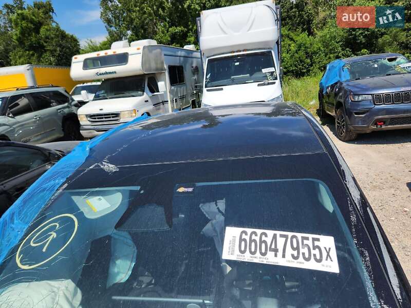 Позашляховик / Кросовер Tesla Model Y 2026 в Києві