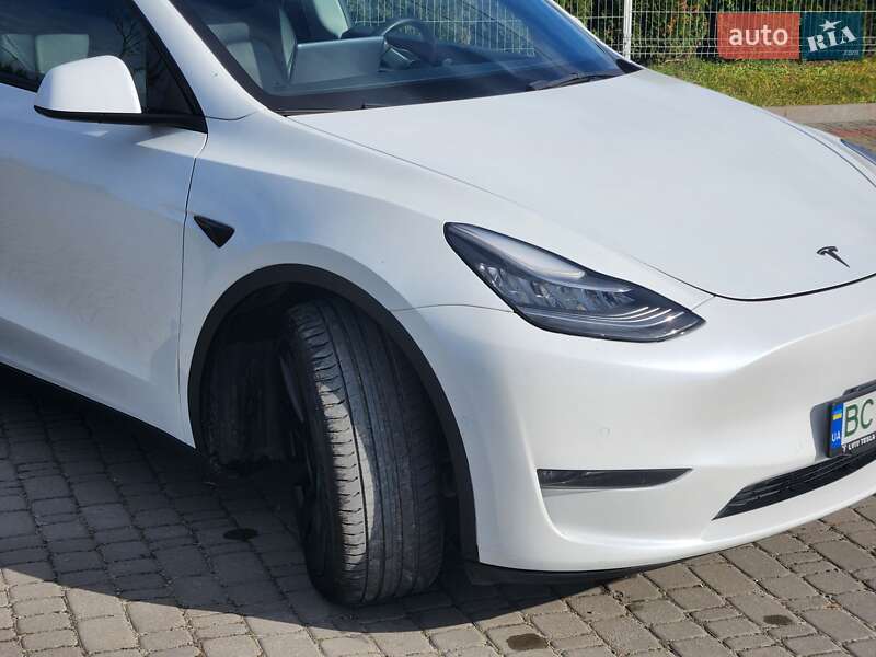 Позашляховик / Кросовер Tesla Model Y 2021 в Львові