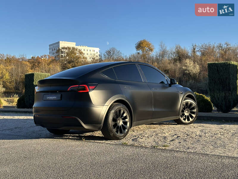 Внедорожник / Кроссовер Tesla Model Y 2021 в Днепре