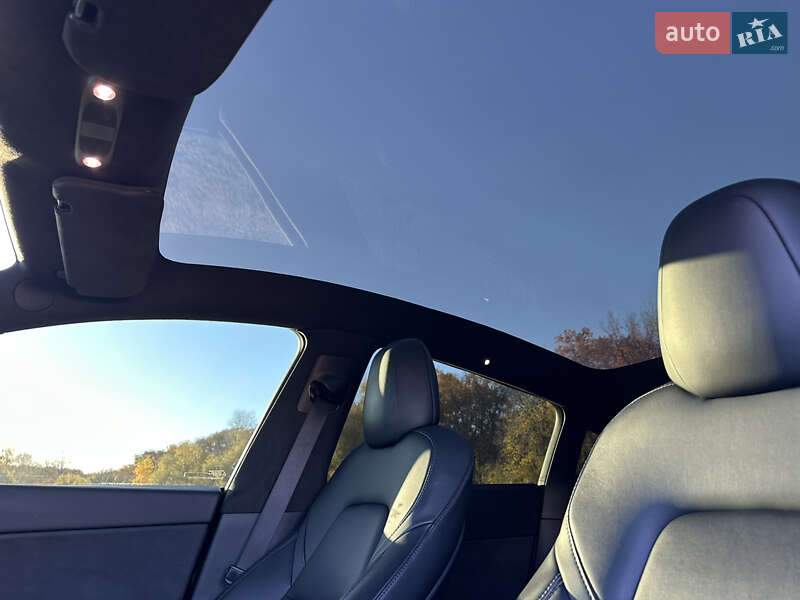Внедорожник / Кроссовер Tesla Model Y 2021 в Днепре