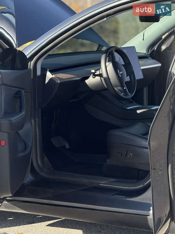 Внедорожник / Кроссовер Tesla Model Y 2021 в Шаргороде