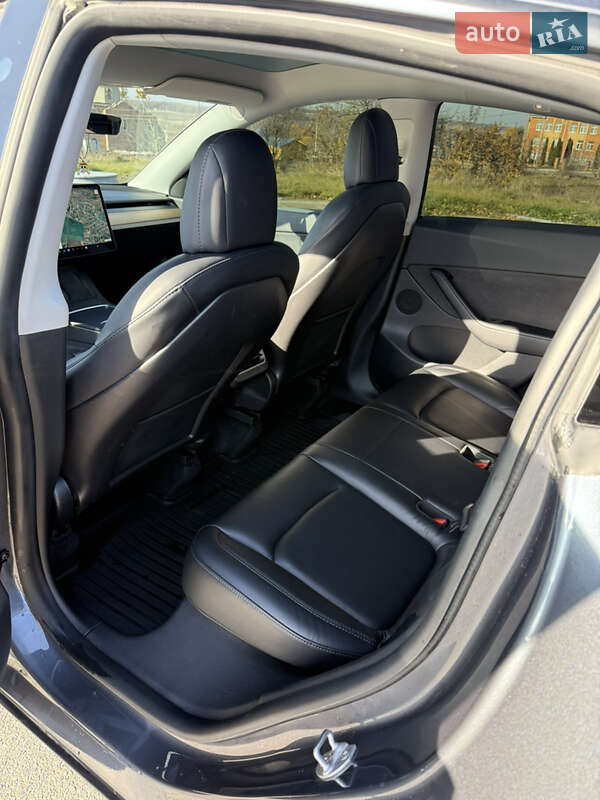 Внедорожник / Кроссовер Tesla Model Y 2021 в Шаргороде