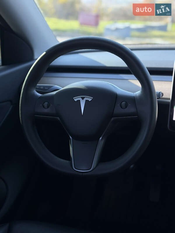 Внедорожник / Кроссовер Tesla Model Y 2021 в Шаргороде