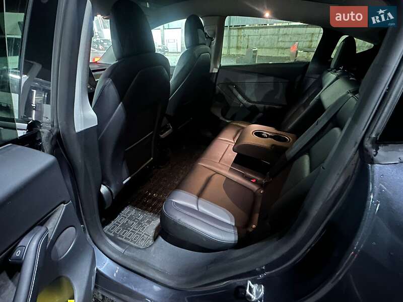 Позашляховик / Кросовер Tesla Model Y 2022 в Києві