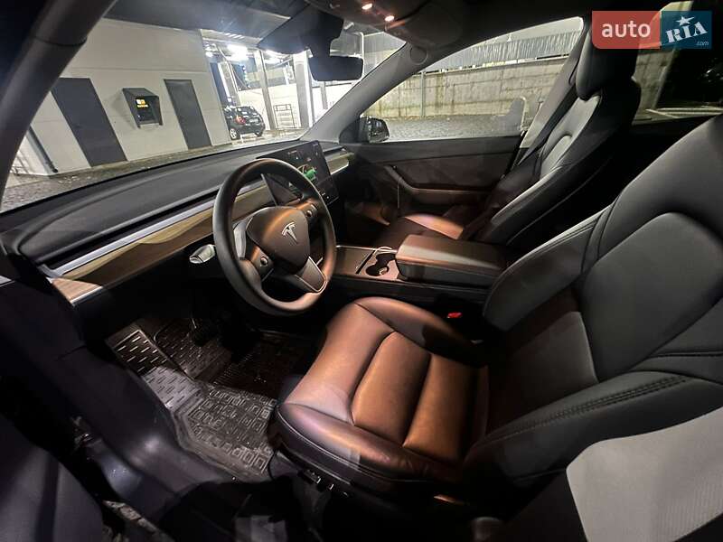 Позашляховик / Кросовер Tesla Model Y 2022 в Києві