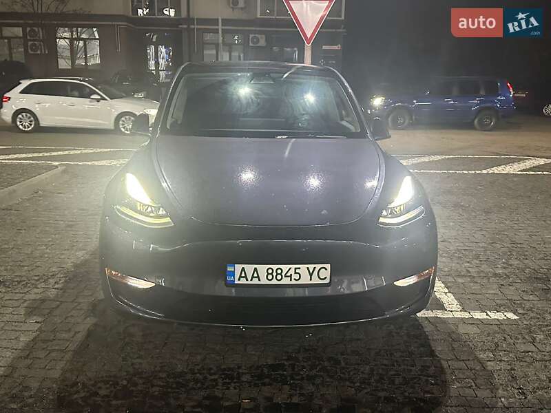 Позашляховик / Кросовер Tesla Model Y 2022 в Києві