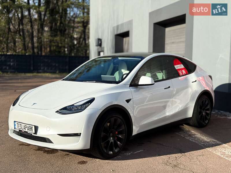 Позашляховик / Кросовер Tesla Model Y 2021 в Києві фото 4 Позашляховик / Кросовер Tesla Model Y 2021 в Києві