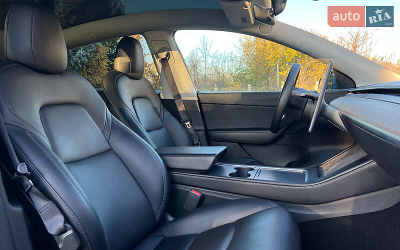 Позашляховик / Кросовер Tesla Model Y 2021 в Львові фото 18 Позашляховик / Кросовер Tesla Model Y 2021 в Львові