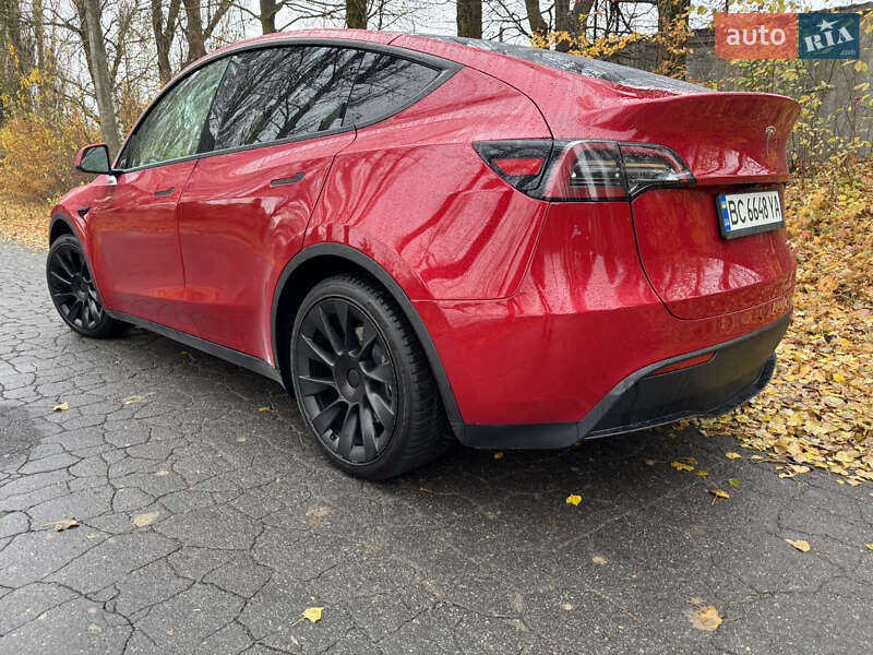 Позашляховик / Кросовер Tesla Model Y 2023 в Хмельницькому фото 6 Позашляховик / Кросовер Tesla Model Y 2023 в Хмельницькому