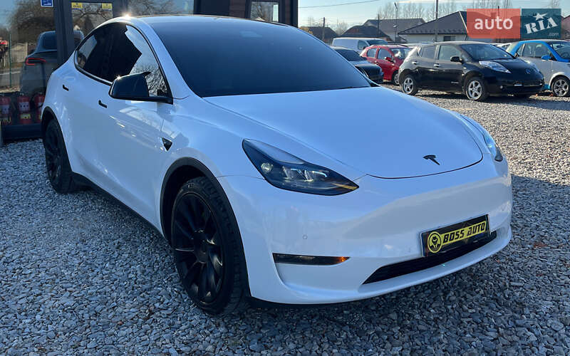 Tesla Model Y 2020