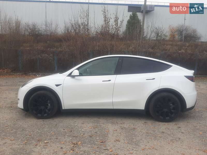 Позашляховик / Кросовер Tesla Model Y 2022 в Сумах