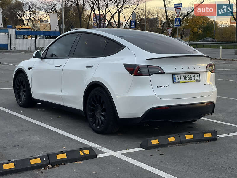 Позашляховик / Кросовер Tesla Model Y 2022 в Києві фото 2 Позашляховик / Кросовер Tesla Model Y 2022 в Києві