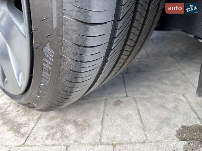 Позашляховик / Кросовер Tesla Model Y 2021 в Львові фото 32 Позашляховик / Кросовер Tesla Model Y 2021 в Львові