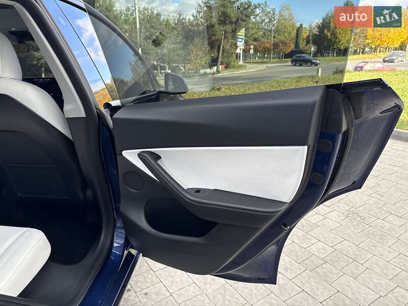 Позашляховик / Кросовер Tesla Model Y 2021 в Львові фото 41 Позашляховик / Кросовер Tesla Model Y 2021 в Львові
