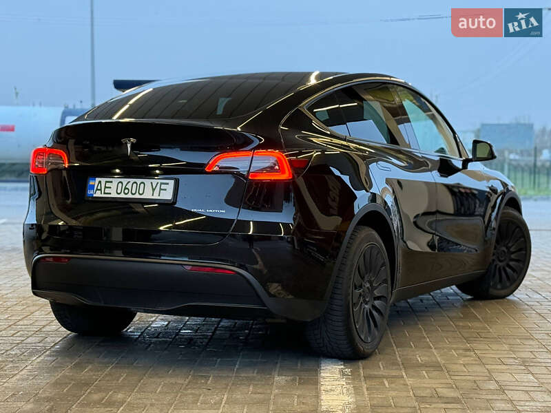 Внедорожник / Кроссовер Tesla Model Y 2022 в Днепре