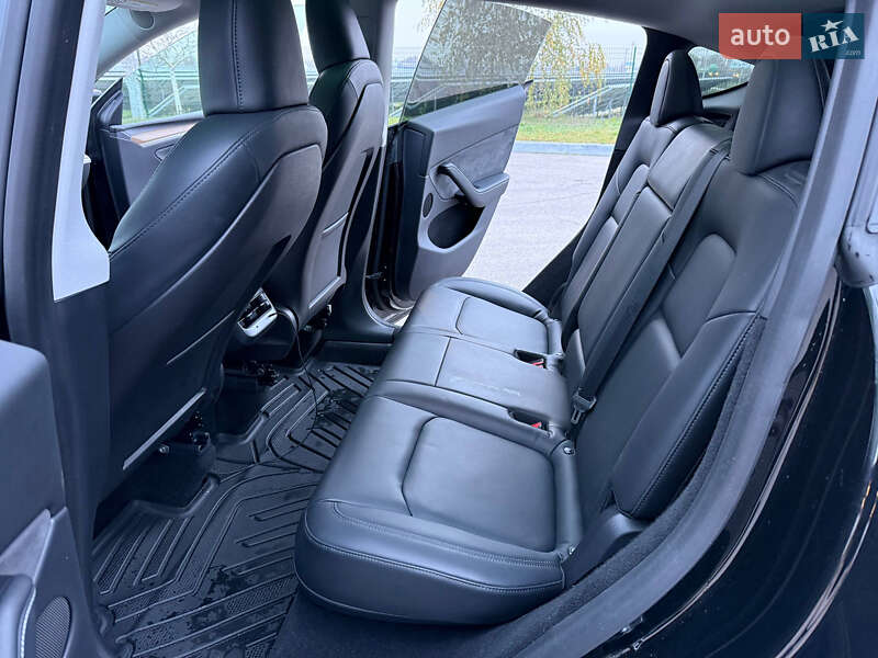 Внедорожник / Кроссовер Tesla Model Y 2022 в Днепре