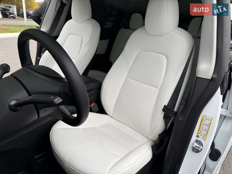 Позашляховик / Кросовер Tesla Model Y 2022 в Дніпрі