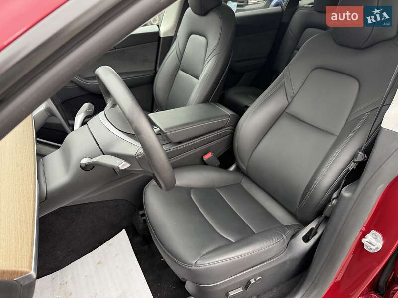 Внедорожник / Кроссовер Tesla Model Y 2024 в Киеве фото 14 Внедорожник / Кроссовер Tesla Model Y 2024 в Киеве