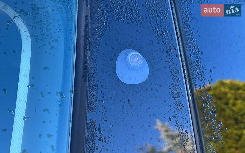 Внедорожник / Кроссовер Tesla Model Y 2023 в Львове