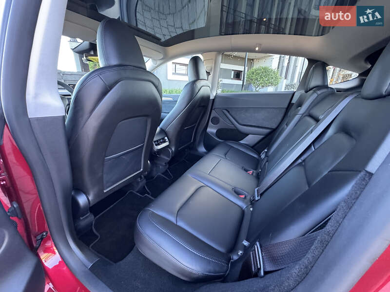 Позашляховик / Кросовер Tesla Model Y 2025 в Стрию