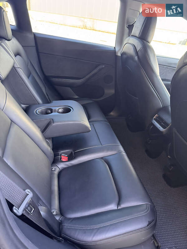 Позашляховик / Кросовер Tesla Model Y 2020 в Львові