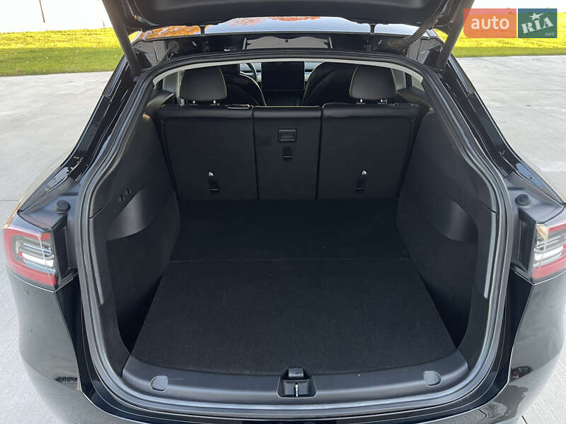 Позашляховик / Кросовер Tesla Model Y 2021 в Луцьку фото 48 Позашляховик / Кросовер Tesla Model Y 2021 в Луцьку