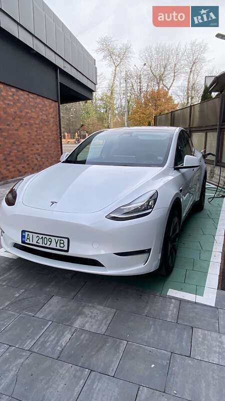 Позашляховик / Кросовер Tesla Model Y 2023 в Борисполі