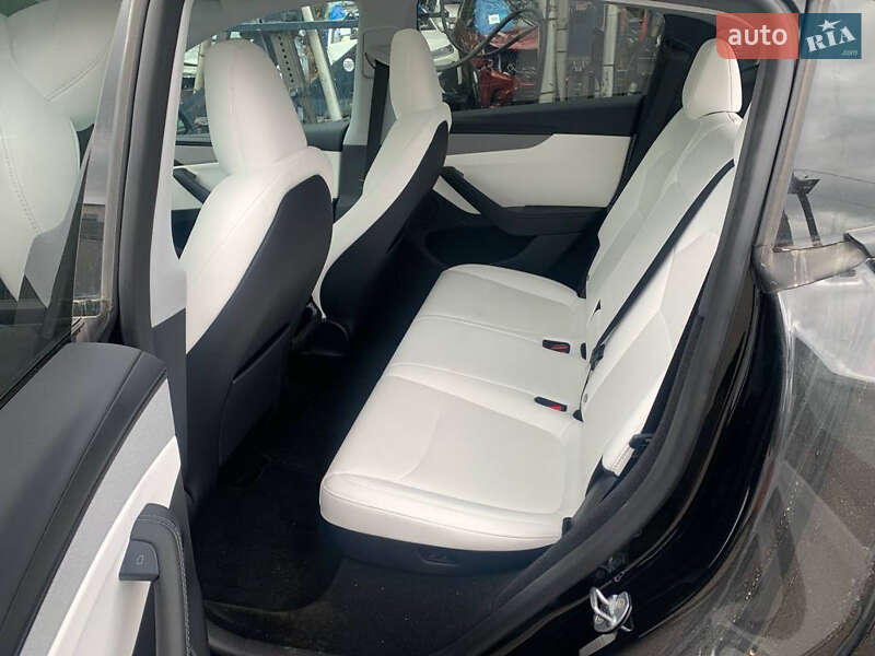 Внедорожник / Кроссовер Tesla Model Y 2025 в Черновцах фото 11 Внедорожник / Кроссовер Tesla Model Y 2025 в Черновцах