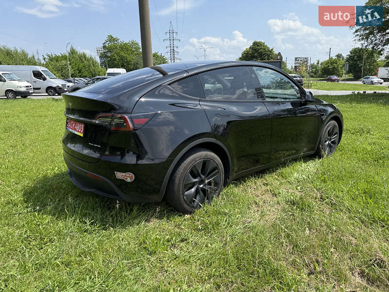 Позашляховик / Кросовер Tesla Model Y 2024 в Львові фото 2 Позашляховик / Кросовер Tesla Model Y 2024 в Львові