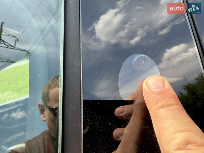 Позашляховик / Кросовер Tesla Model Y 2024 в Львові фото 14 Позашляховик / Кросовер Tesla Model Y 2024 в Львові