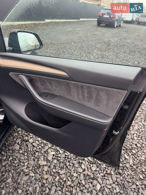 Позашляховик / Кросовер Tesla Model Y 2022 в Луцьку