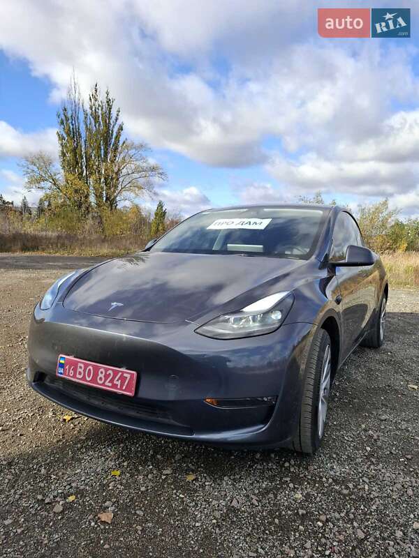 Внедорожник / Кроссовер Tesla Model Y 2023 в Тернополе